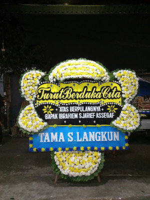 Papan Bunga Duka di Wangunreja